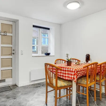 度假居 Awesome In N With Wifi And 1 Bedrooms *